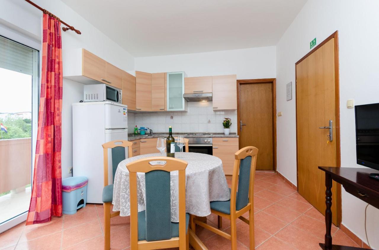 Apartments And Room Ljubica Lopar Luaran gambar