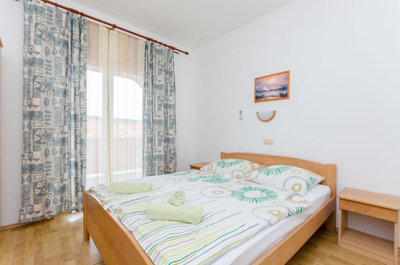 Apartments And Room Ljubica Lopar Luaran gambar