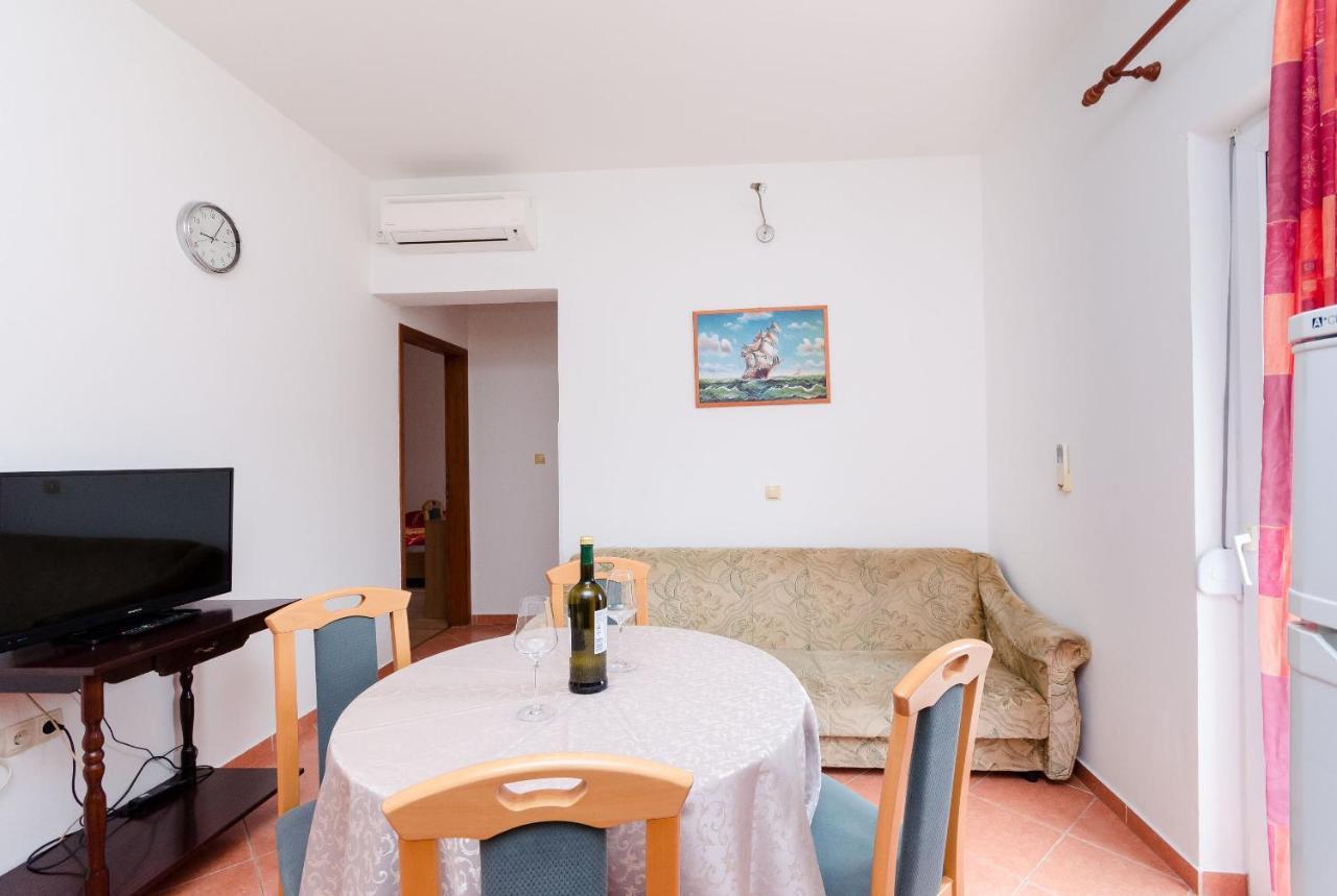 Apartments And Room Ljubica Lopar Luaran gambar