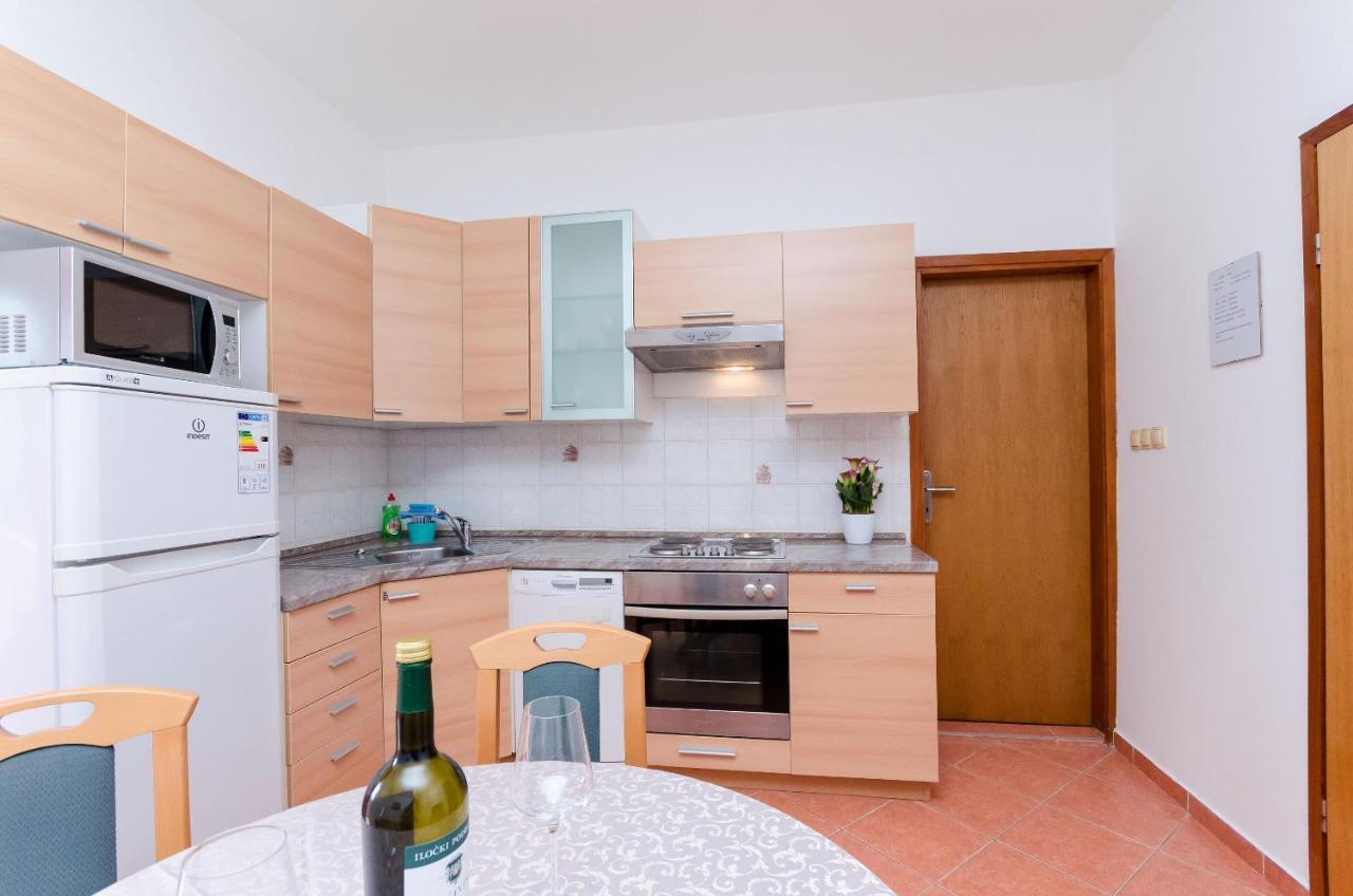 Apartments And Room Ljubica Lopar Luaran gambar